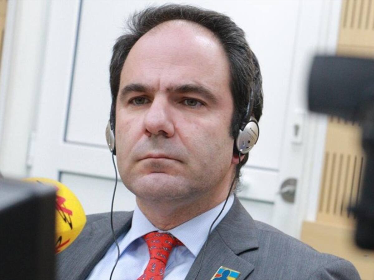 Gabriel Vallejo tras atentado contra Miguel Uribe: “no es momento de oportunismo político”