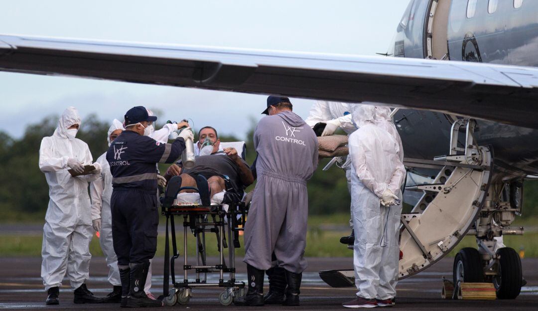 Fuerza Aérea traslada pacientes en Manaos