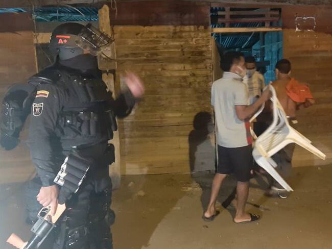 Policía captura en Córdoba a 19 personas por violación al toque de queda