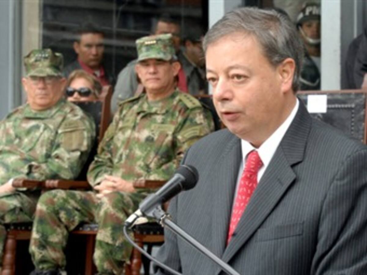 Mindefensa considera 'agresión judicial' nueva decisión de un juez ecuatoriano