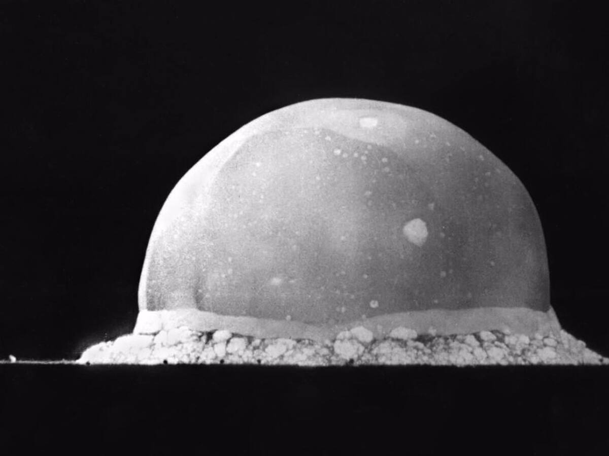 Se cumplen 83 años de la primera explosión atómica, que lideró Oppenheimer