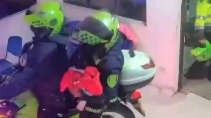 Patrulleros de la Policía y el rescate de la bebé abandonada en Quindío