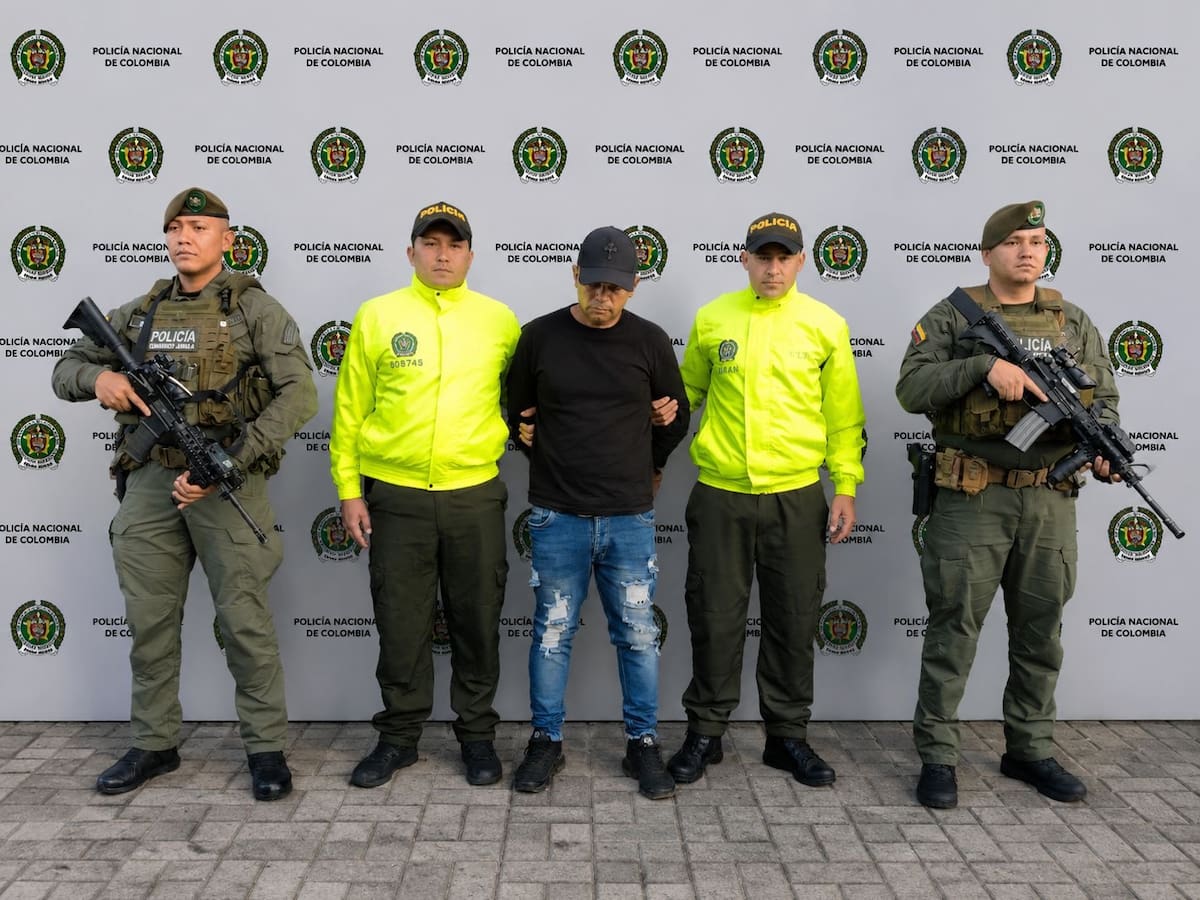 ‘Fantasma’ capturado por la Policía intercambiaba cocaína por material de guerra con ‘Jhon Mechas’