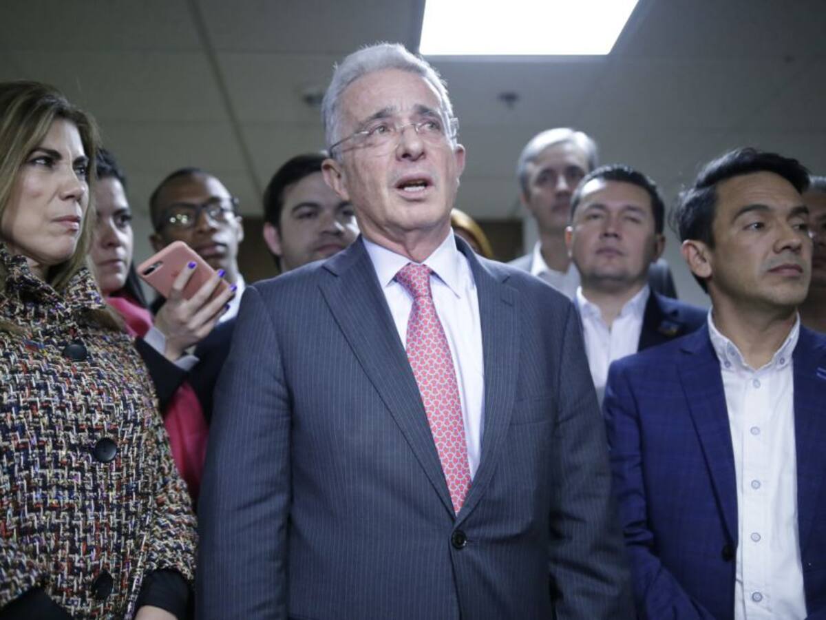 Audiencia de preclusión a favor de Uribe se aplazó para el 22 de julio