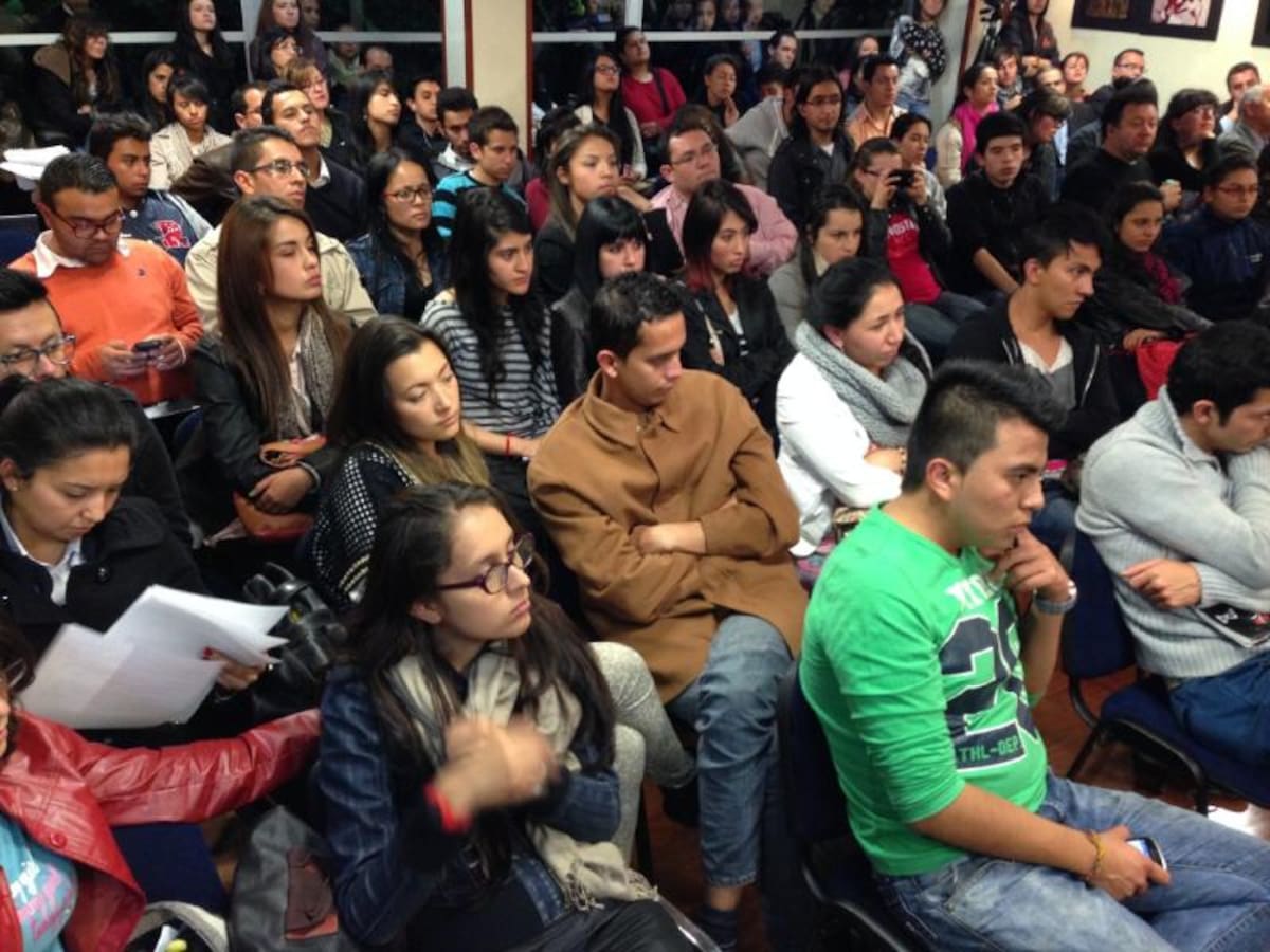 Hora 20 en la Fundación Universitaria INPAHU