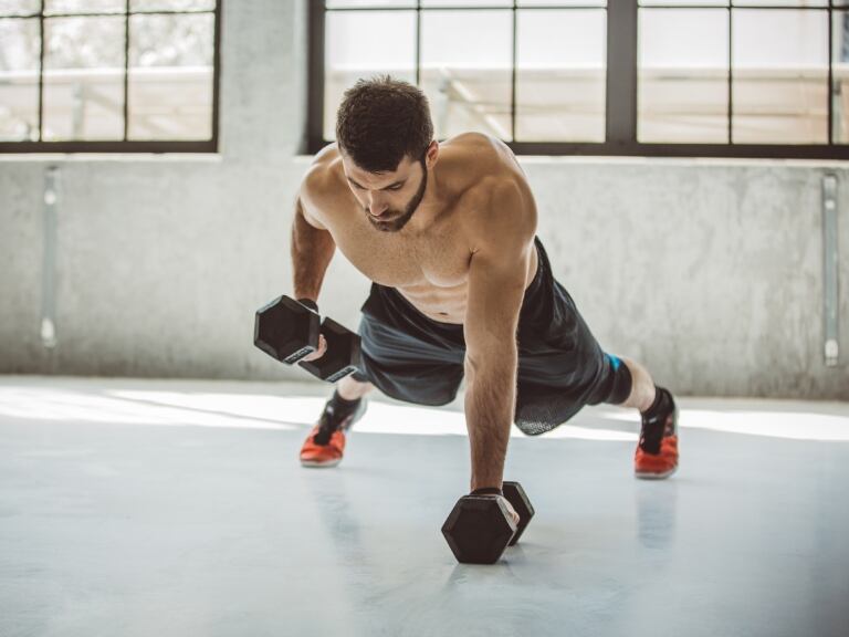Flexiones de bíceps // Getty Images