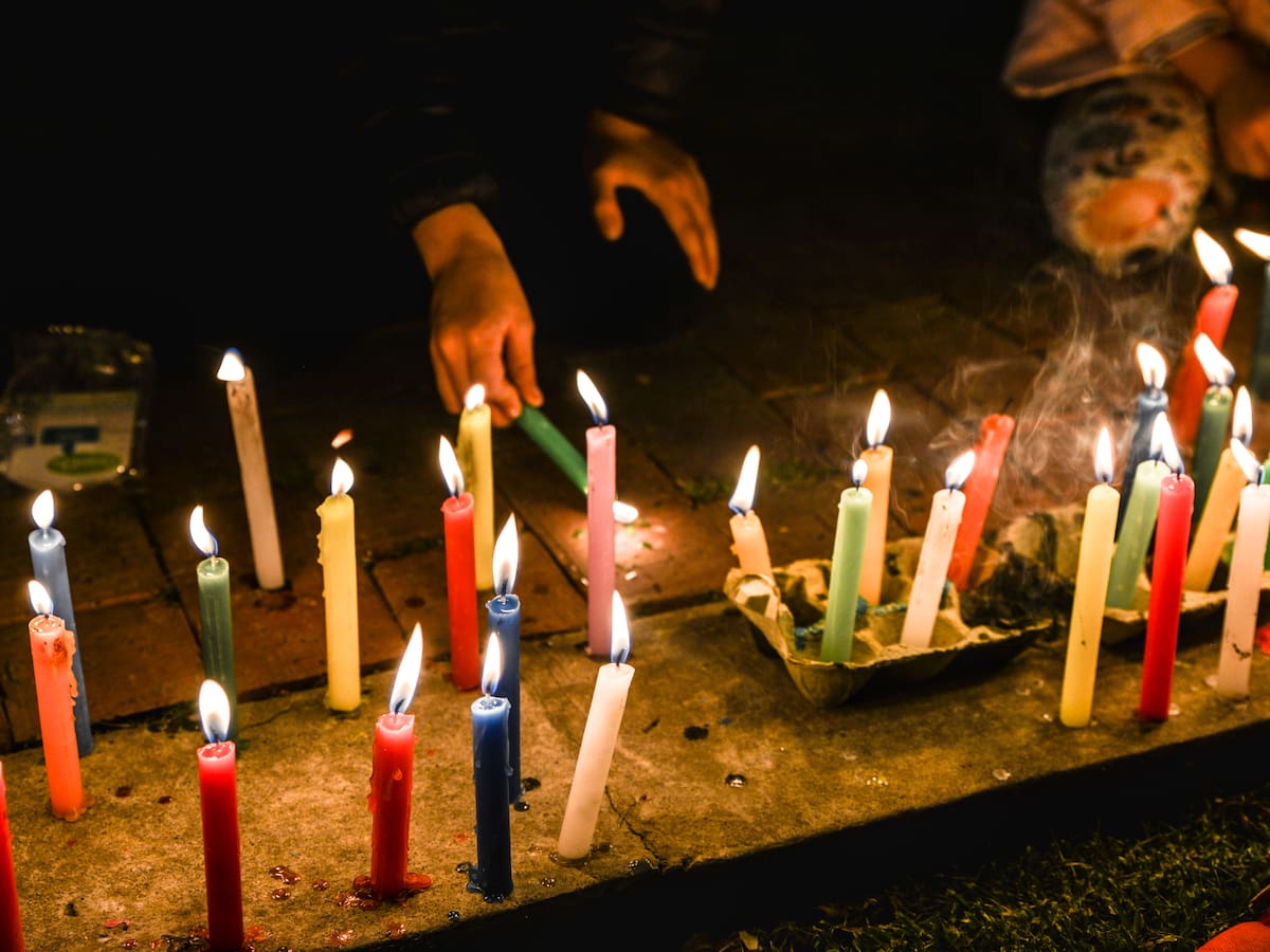 Día de las Velitas en Colombia: significado de cada color para atraer prosperidad, salud y amor