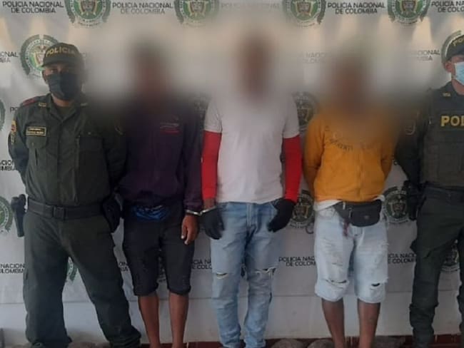 Las detenciones se realizaron en la vía que comunica al municipio de Arroyohondo con Calamar