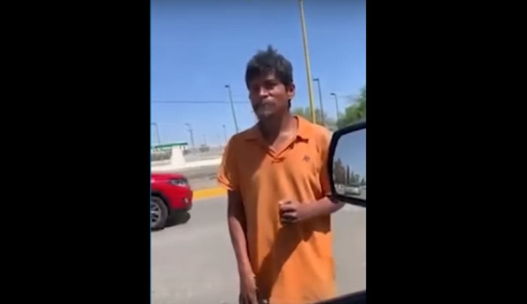 ¿Cómo? Le ofrecen camello a mendigo y dio inesperada respuesta