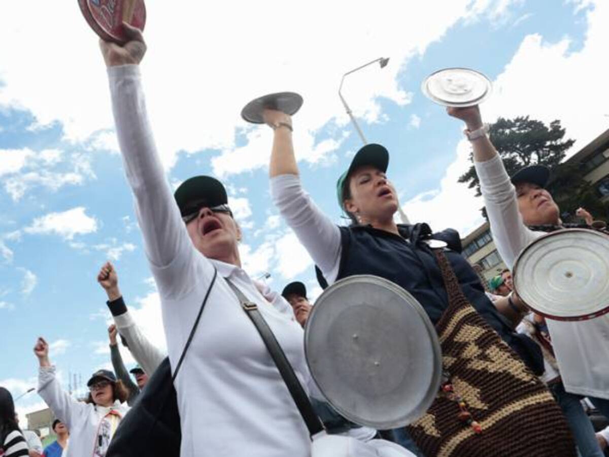 Convocan cacerolazo para exigir implementación total del acuerdo de paz