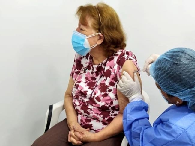 Bucaramanga comenzó a vacunar a mayores de 60 años