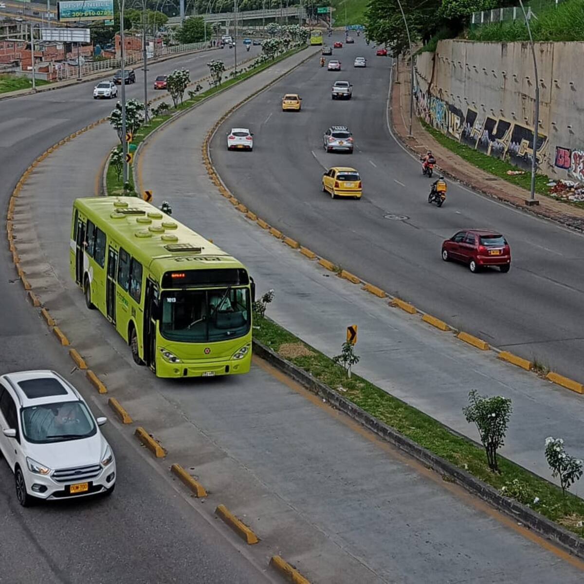 Metrolínea ajusta sus rutas por la carrera ciclística