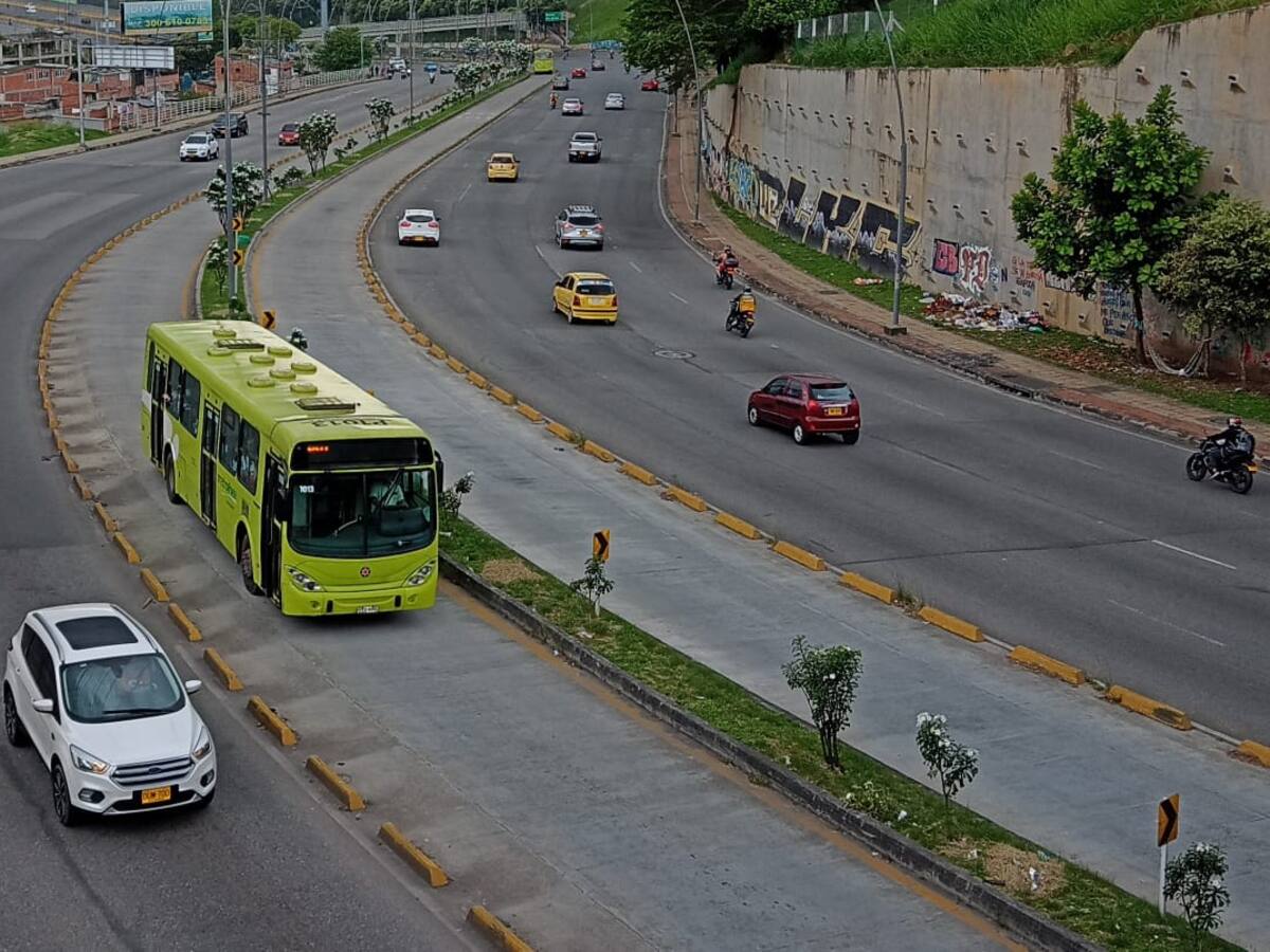 Desvío de rutas de Metrolínea por recorrido ciclístico