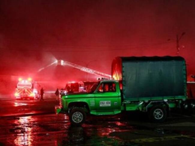 Pérdidas por $ 15.000 millones dejó incendió en locales de Paloquemao