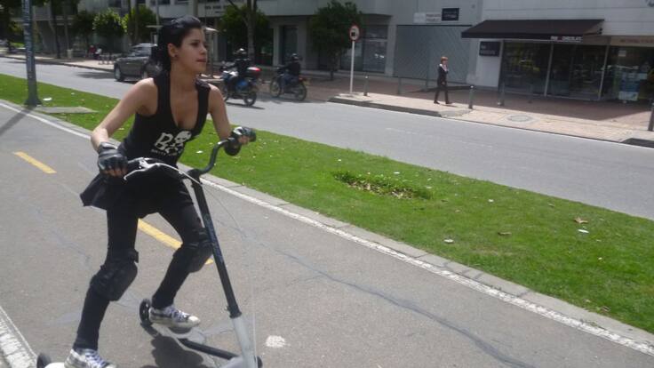 Experto: La reglamentación del uso de la patineta es un problema mundial