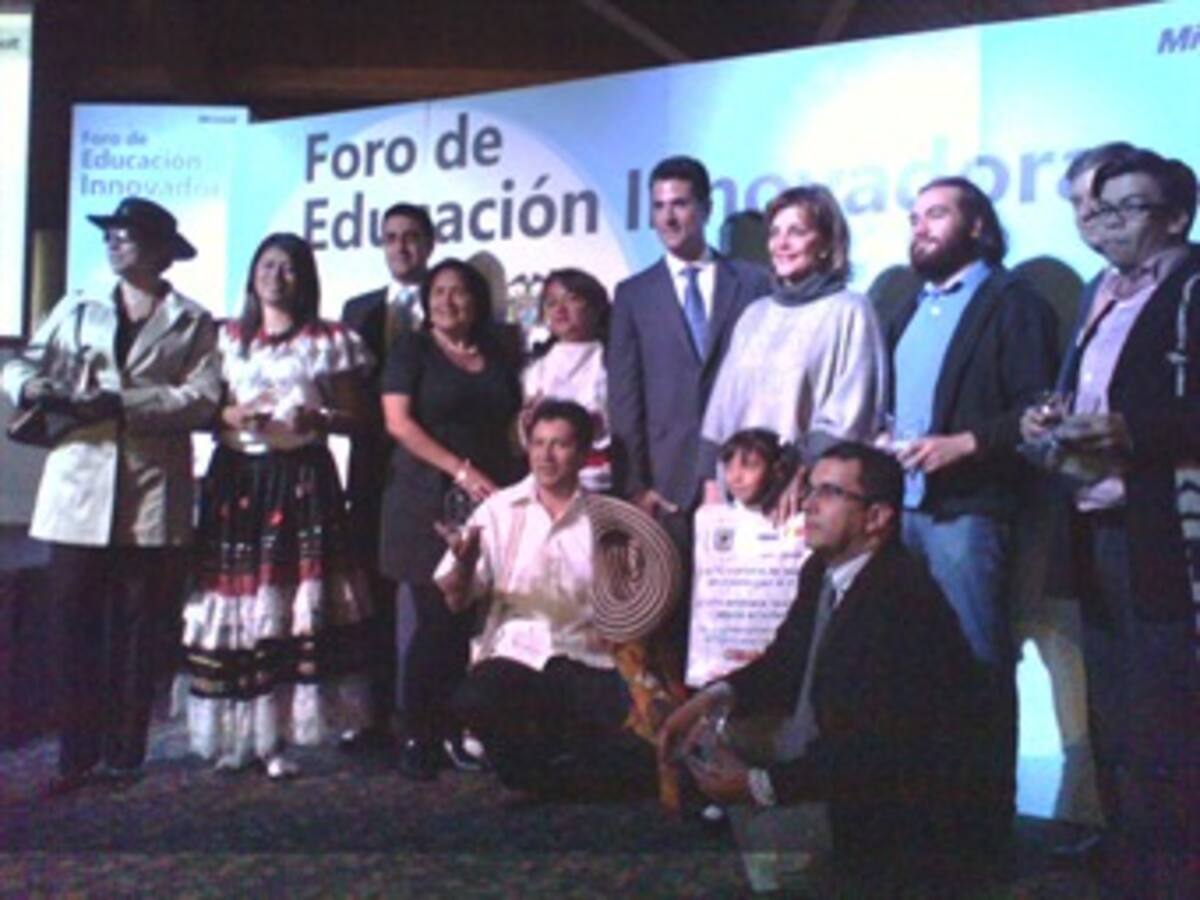 Cinco proyectos innovadores en educación representarán al país en Chile