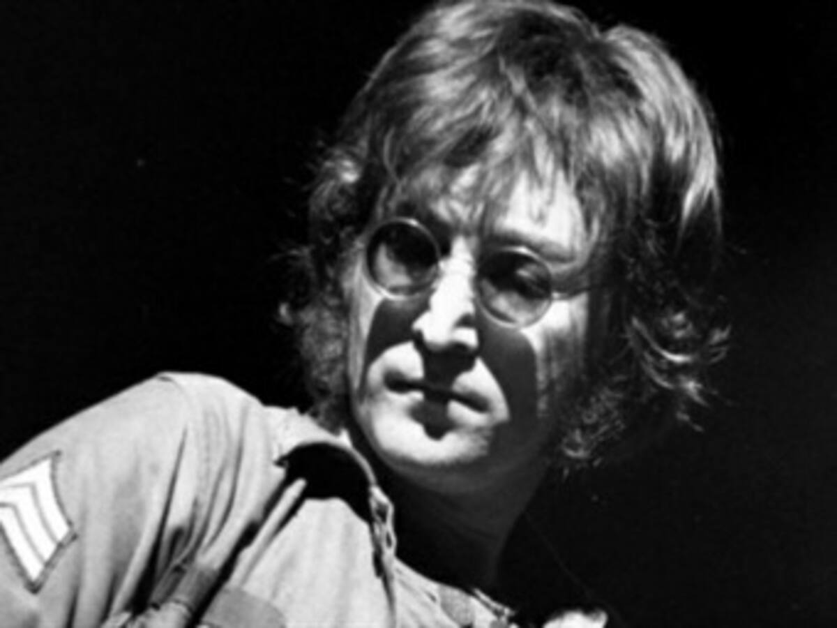 Vendida en cerca de $20 millones una chaqueta de John Lennon