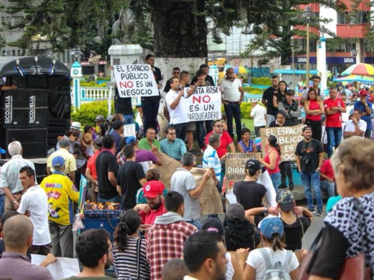 Santarrosanos protestaron en contra de las zonas azules