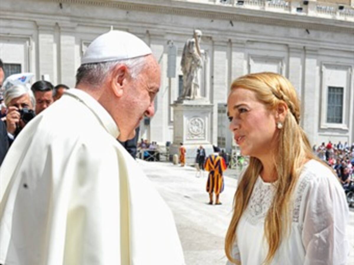Esposa de Leopoldo López se reunió con el Papa