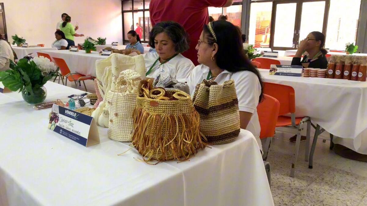 ’Véndelo Bolívar’ logra 17 acuerdos comerciales por $356 millones