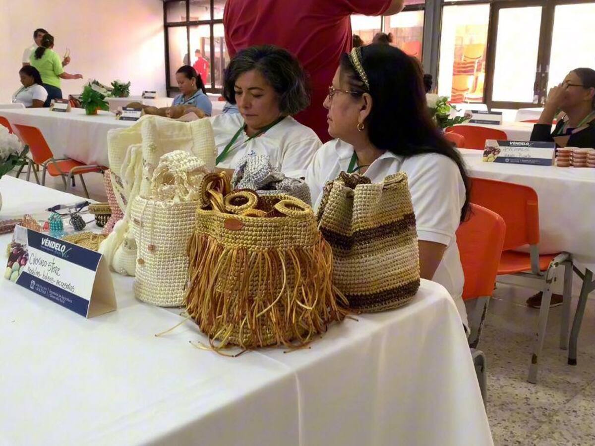 ’Véndelo Bolívar’ logra 17 acuerdos comerciales por $356 millones