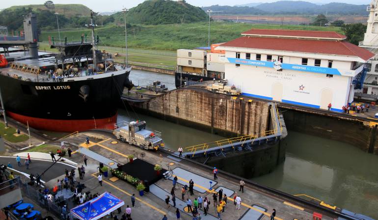 Canal de Panamá. Continúa disputa de la nación centroamericana quienes rechazan imposición de aranceles a sus productos.  