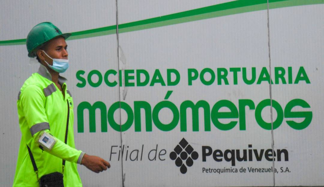 Fachada de la empresa petroquímica Monómeros.            Foto: Getty 