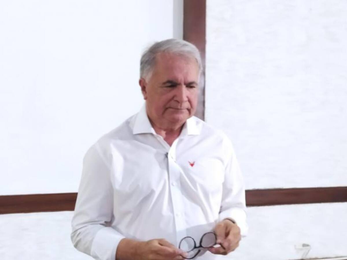 Gobernador del Huila denuncia que actores armados ilegales estarían interfiriendo el PAE