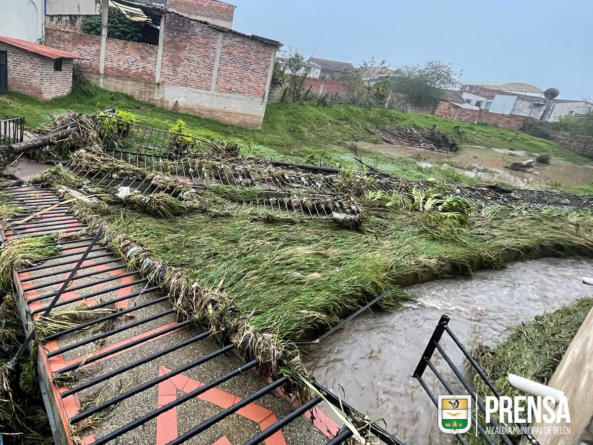 Desbordamiento de la quebrada El Guirre afecta al 30% del municipio de Belén