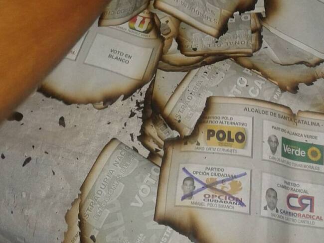 Enfrentamientos entre autoridades y habitantes de Santa Catalina Bolívar por elecciones