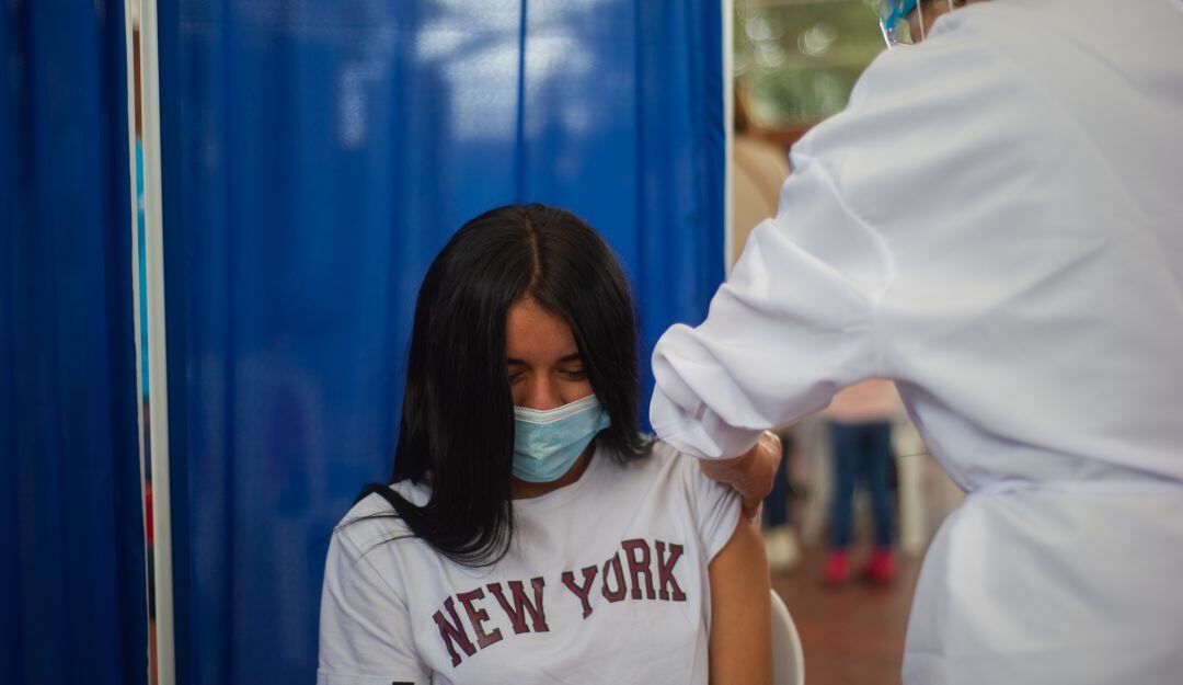 Puntos de vacunación contra COVID-19 en Bogotá. 