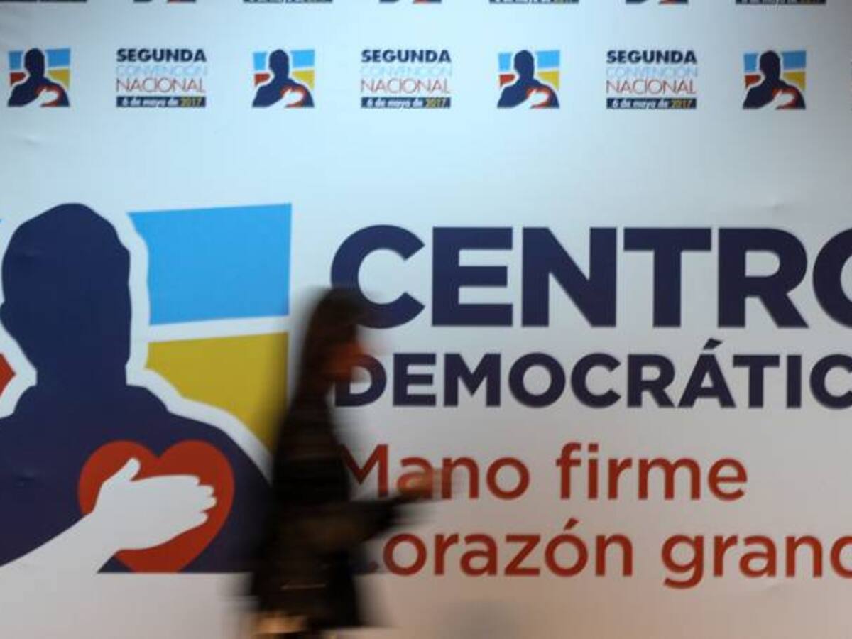 Empate técnico en la primera encuesta presidencial Uribista