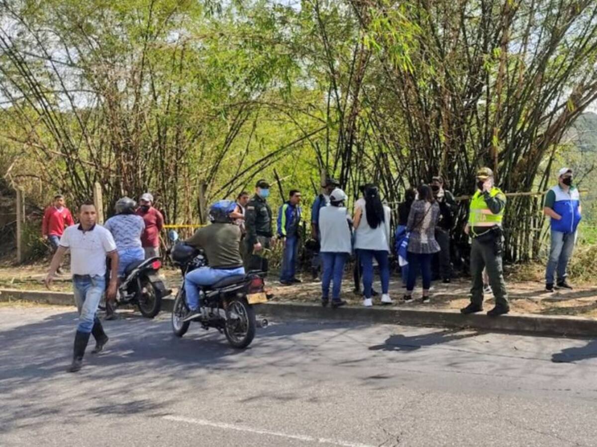 CDMB hace presencia en los terrenos invadidos en la calle 45
