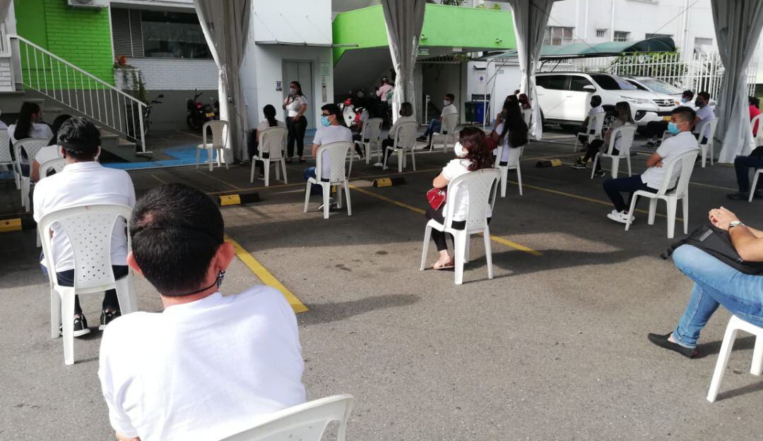 Entrega de kits escolares