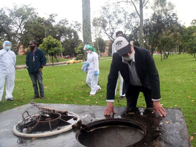 Después de 13 años un hombre deja de vivir en una alcantarilla