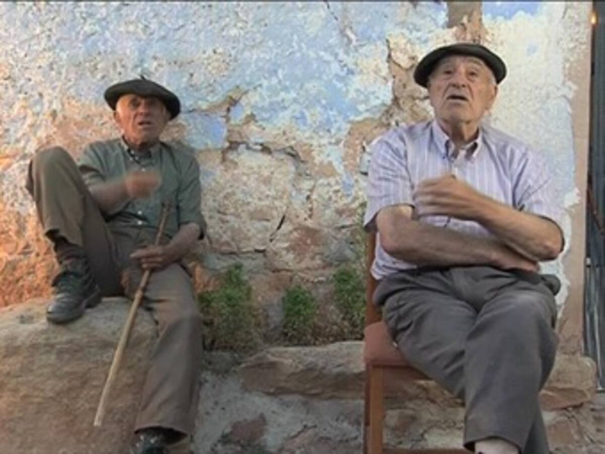 Video de dos abuelos que predijeron la crisis en España hace 5 años es furor en internet