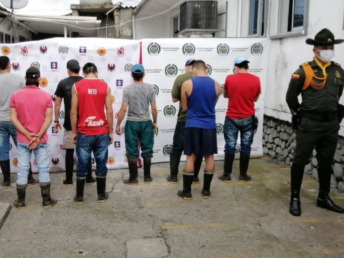 Capturan a ocho personas por presunta minería ilegal en Caldas
