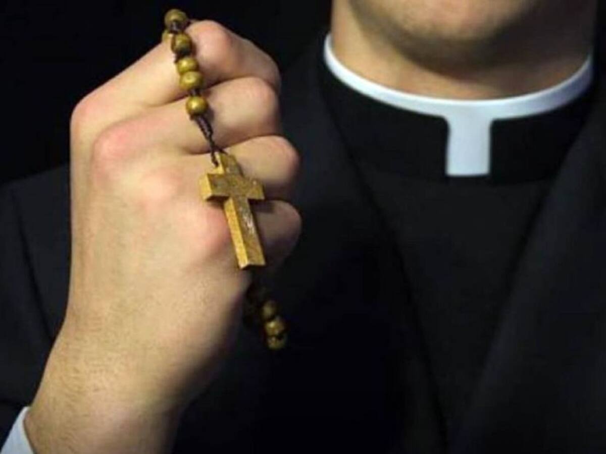 Indignación en Ábrego por maldición de sacerdote a bailarines