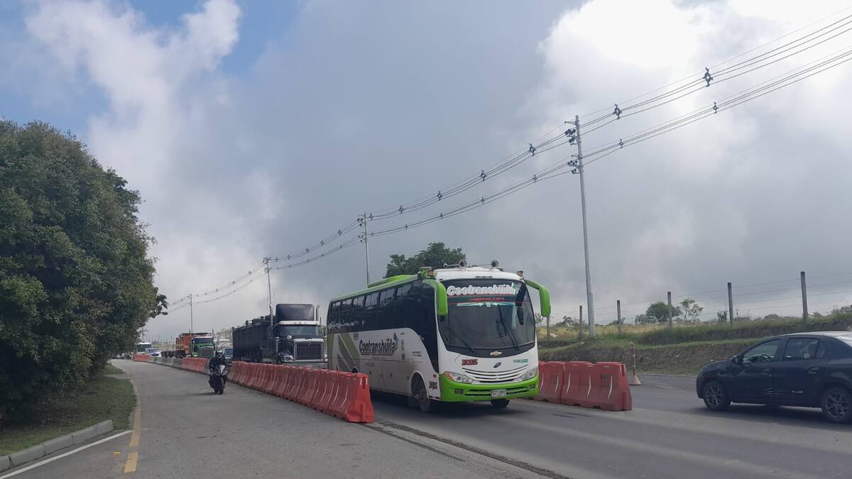 “Obras del tercer carril se deberían suspender los fines de semana”: Alcalde de Melgar