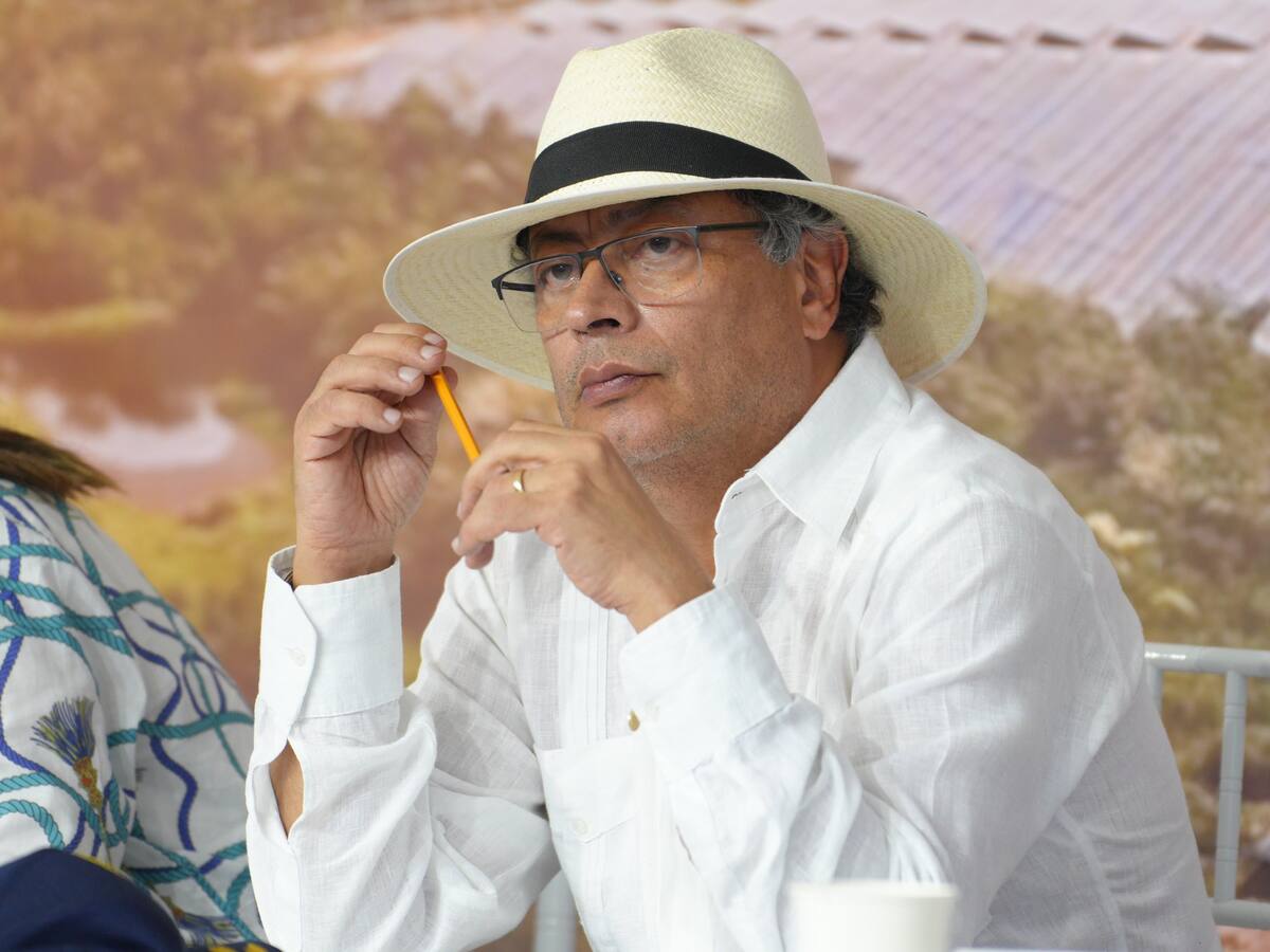 “¿Están en la nómina de Air-e y Afinia?”: Petro cuestiona a alcaldes de la región Caribe