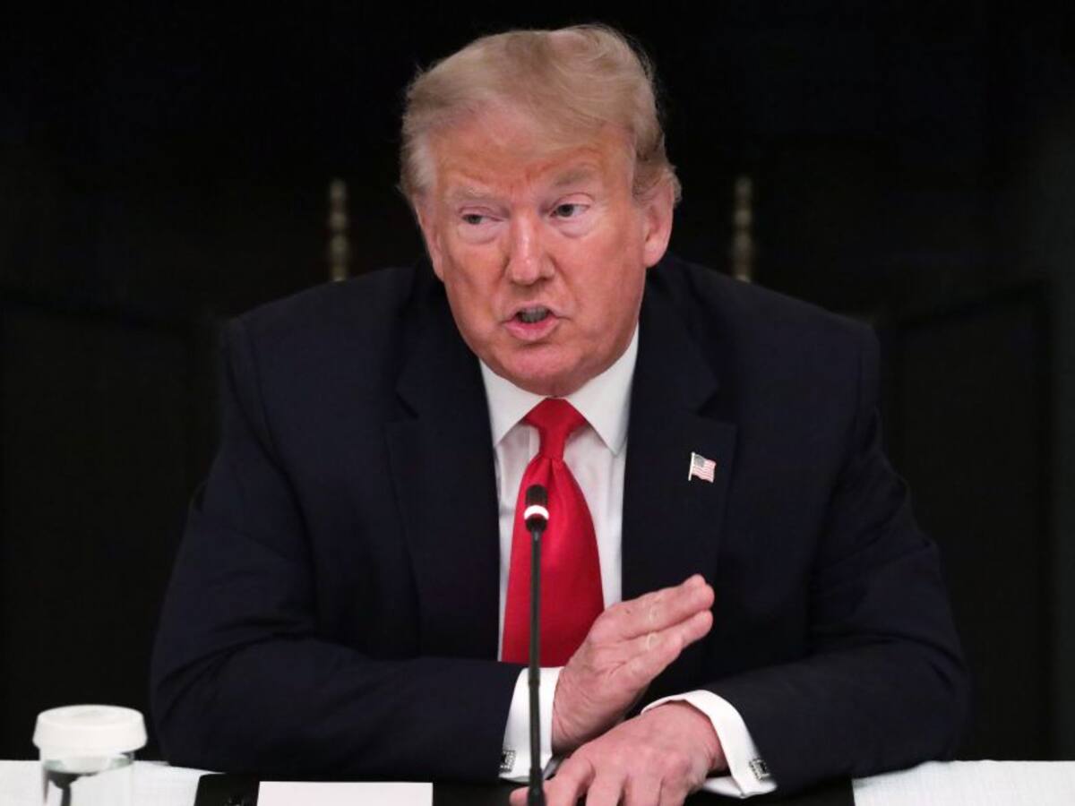 Un juez de EE.UU. permite venta de libro de Bolton sobre Trump