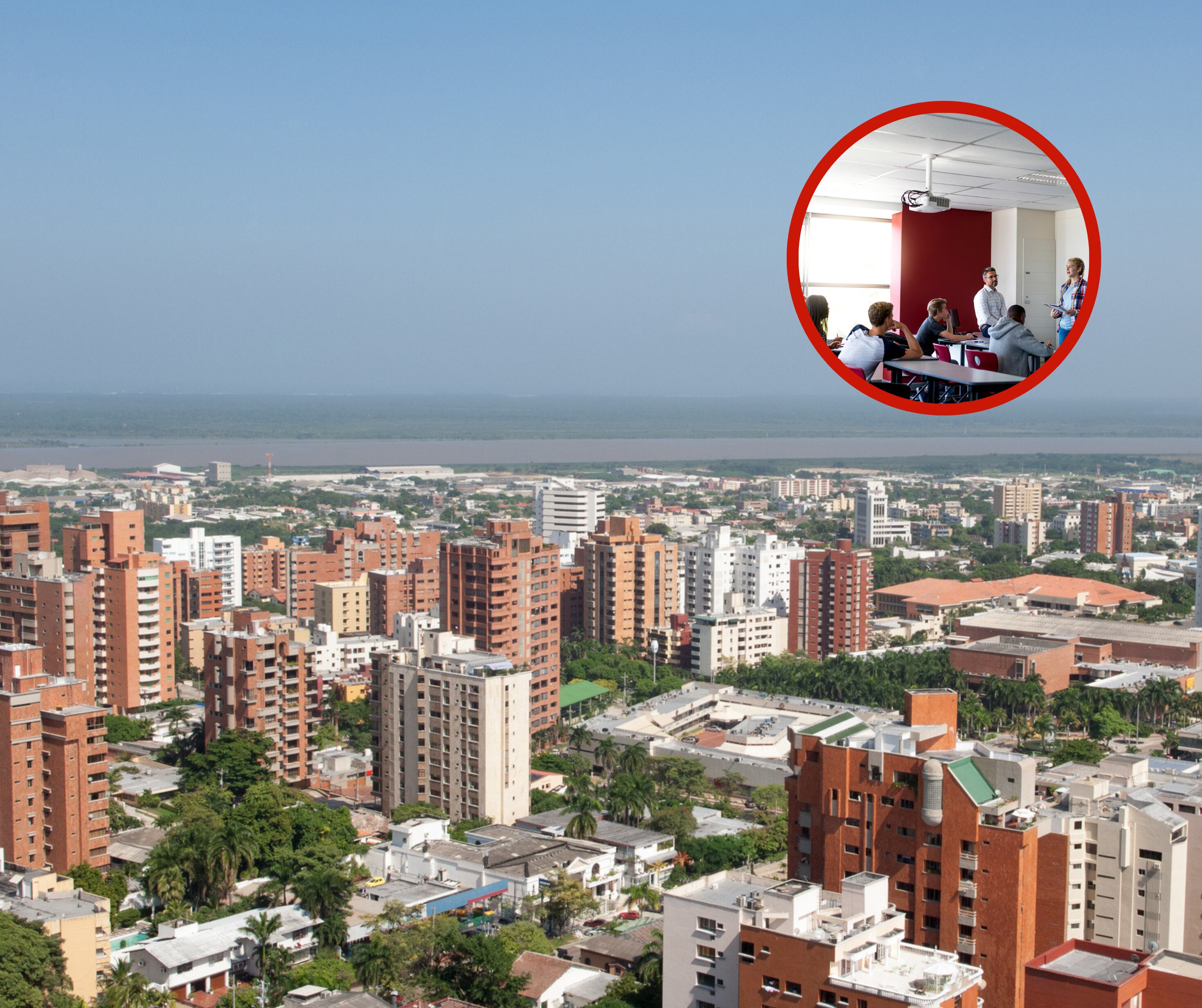 Ciudad de Barranquilla junto a un salón de clase con personas (Fotos vía Getty Images)