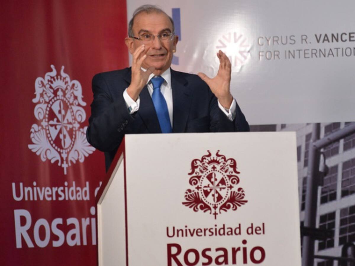 De la Calle reiteró que Farc deben "entregar" las armas