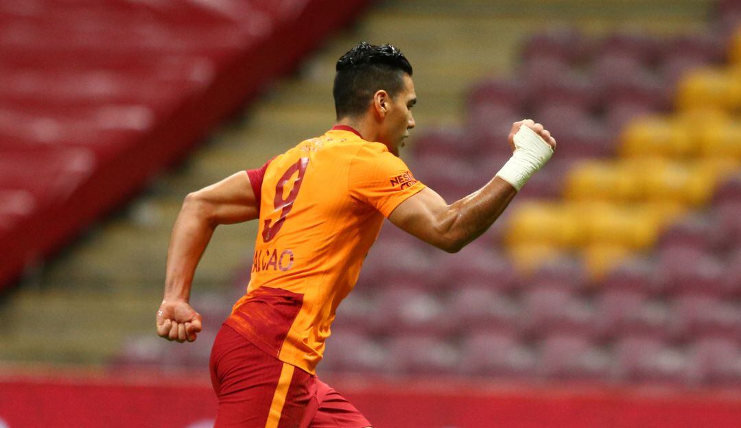 Radamel Falcao regresó a las canchas con el Galatasaray