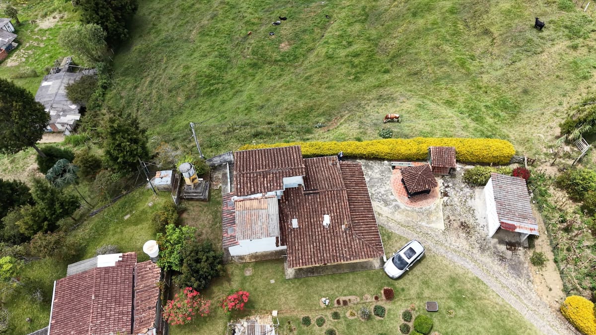 Antioquia: Inició proceso de extinción de dominio a 32 inmuebles vinculados al extinto bloque ACCU