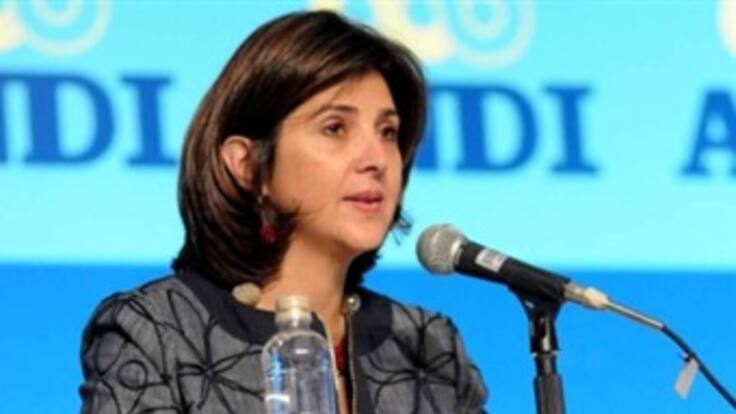 Canciller colombiana anuncia nuevo encuentro entre Santos y Chávez