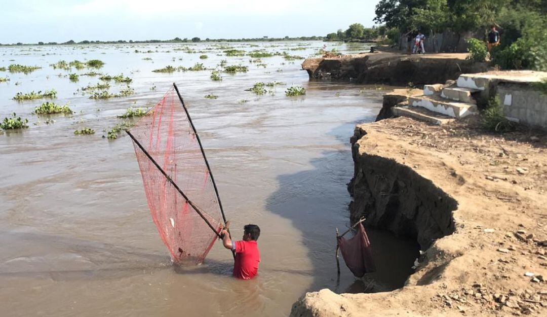 La comunidad del corregimiento pidió presencia de los organismos de socorro para encontrar el cuerpo del joven