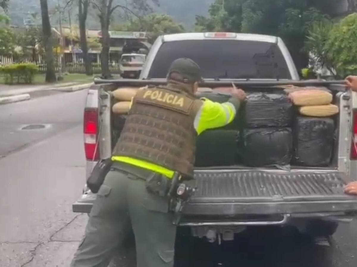 Incautan más de 1.200 kilos de marihuana en la vía Ibagué – El Espinal