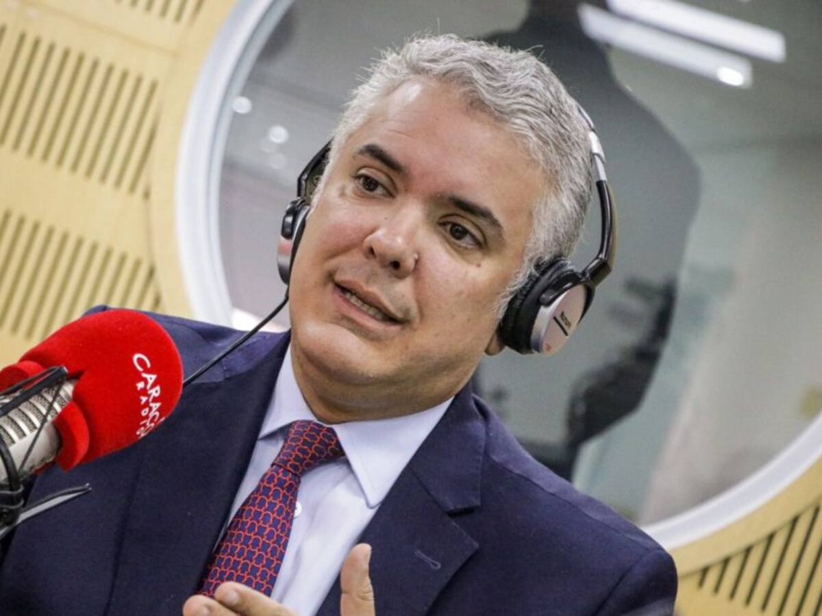 Duque: “Para la izquierda soy de derecha, para la derecha soy de izquierda”