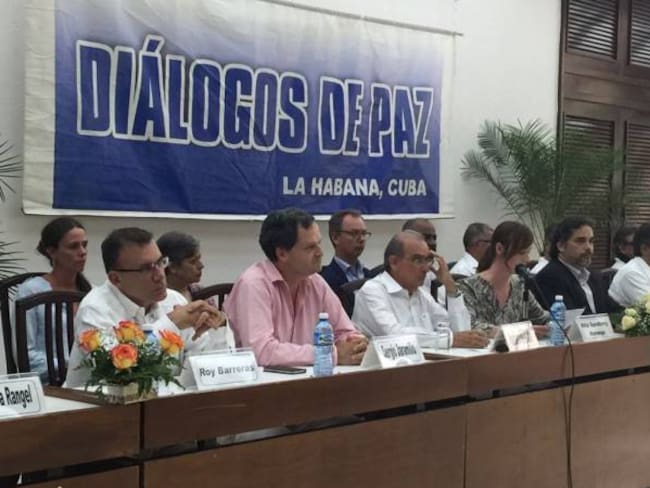 La Habana avanza; Bogotá retrocede